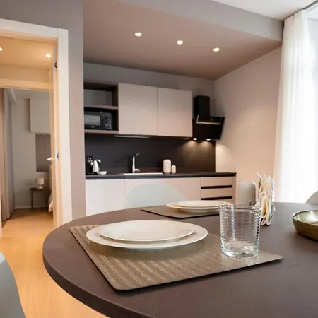 The Corner Elegant Apartment