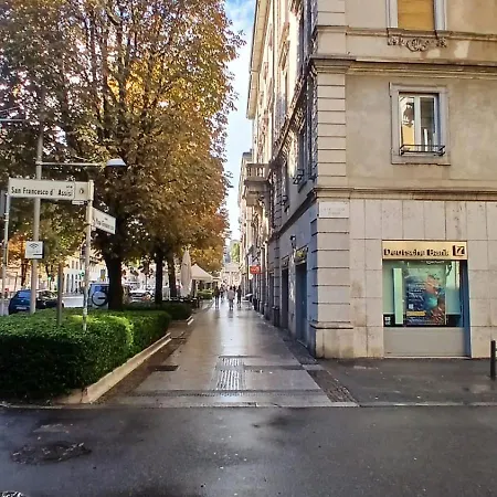 The Corner Elegant